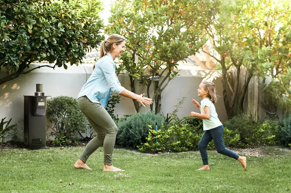 Borne Anti-Țânțari Qista în grădină